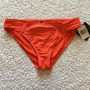 La Blanca SIDE SHIRRED HIPSTER Bottom - size 10